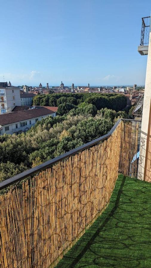 Apartament La Terrazza Del Re Vercelli Zewnętrze zdjęcie
